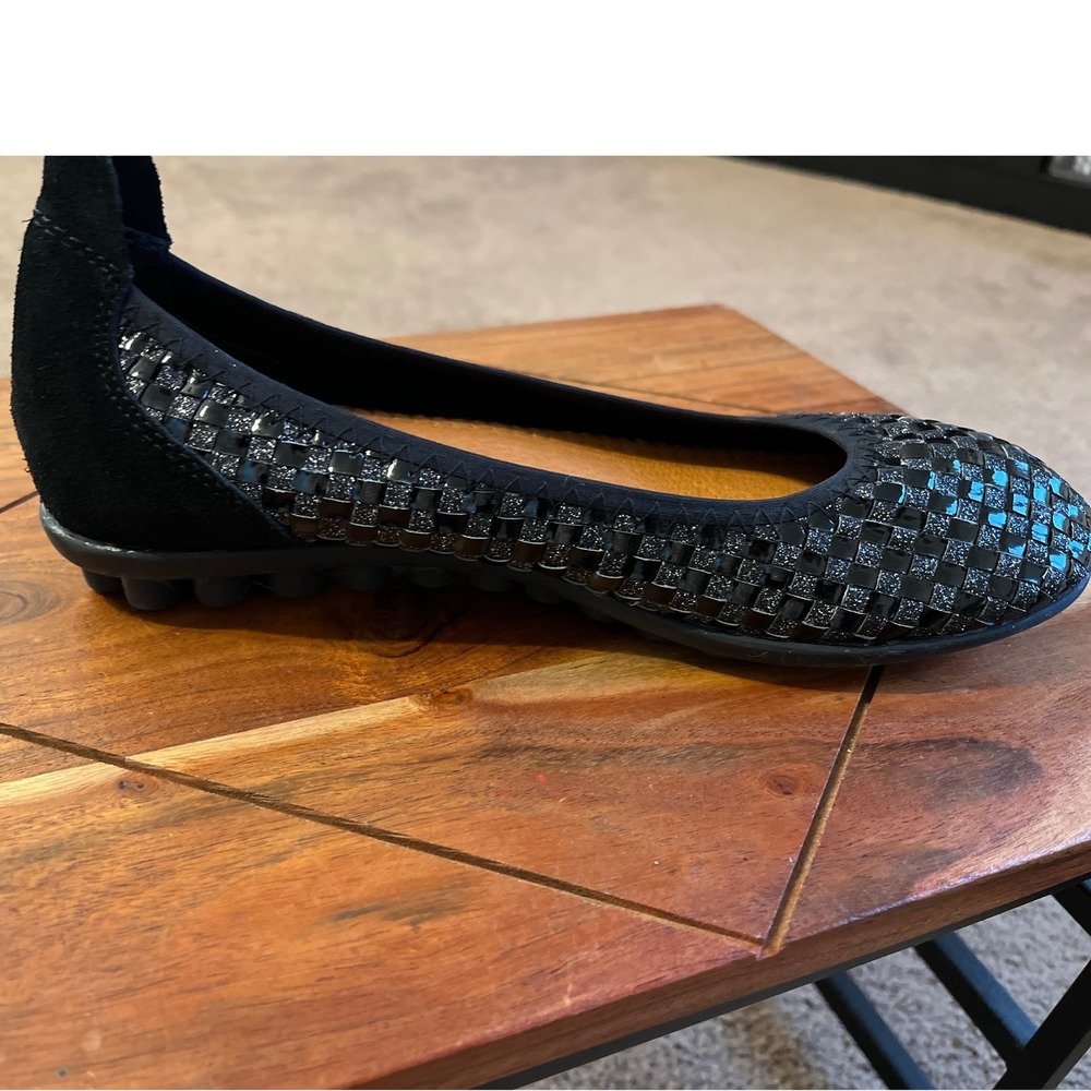 Bernie Mev Catwalk Black Silver Glitter Woven Elastic Flat Shoes Size 38/7